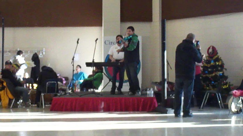 Brennan plays St. Anne's Reel